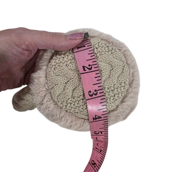 C.C. Cable Knit Faux Fur Earmuffs Beige Adjustable Winter Warm New Outdoors - Picture 4 of 10